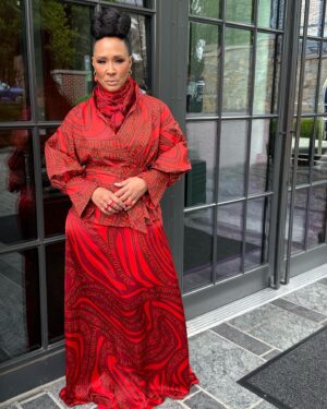 Golda Rosheuvel Instagram - National Museum of African American History and Culture. @smithsonian 

Wearing : @alietteny 
Shoes: @kalda_shoes 
Jewellery: @dinosaur_designs 

Style: @georgmedley Hair: @dionnesmithhair Makeup: @kennethsohmakeup