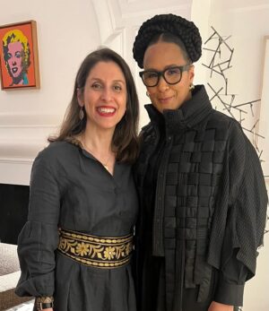 Golda Rosheuvel Instagram - London Gallery Weekend with @bazaaruk 
Nothing beats Art and Good Friends @daniellismore 
@kloss_films 
@roksandailincic @marcellastylist 
Nazanin Zaghari-Ratcliffe ❤️

Hair @dionnesmithhair 
Makeup @joyadenuga 

Photographer : @oliverholms
@bazaaruk
@LondonGalleryWeekend with @xerjoff