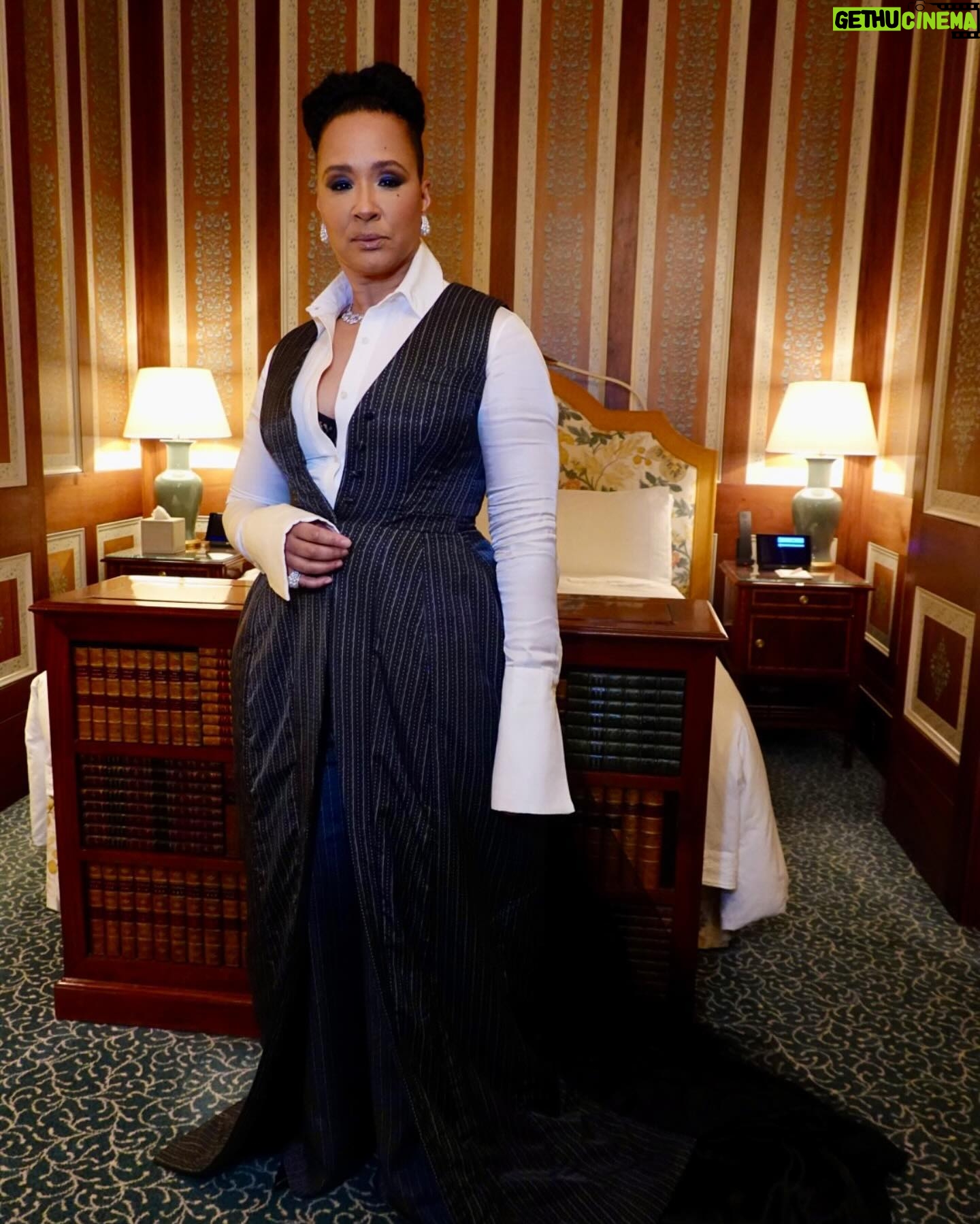 Golda Rosheuvel Instagram - Bridgerton Press Day Full look: @patrick__mcdowell Shoes: @christianlouboutinshoes Jewellery: @davidmorrisjeweller Stylist: @jasonrembert Hair: @dionnesmithhair Makeup: @kennethsohmakeup