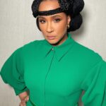 Golda Rosheuvel Instagram - Love this Green @congtriofficial Dress for @naacpimageawards @misho_designs Earrings @simitri.shop Bag The team Styling @jasonrembert Hair @dionnesmithhair Makeup @adamburrell