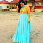 Gomathi Priya Instagram - I need to start living more. Dressing up more, going places, going on adventures, taking pictures, making time after work to do things I enjoy. Just living. Life is short. #telugumediumischool #zeetelugu #zee5 #gomathipriya #priyabalakumaran #priyabalakumaran_gp #gp #nothingbutpriya #deginerwear #traditional #attire #selflove #2023