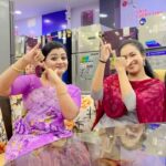 Gomathi Priya Instagram – Simply did #trending #trendingreels #reelsinstagram #reelkarofeelkaro #reelitfeelit #reelsindia #gomathipriya #shruthinarayanan #meena #vidhya #siragadikkaaasai #vijaytelevision #vikatan #behappy #bekind #blessed #laapataaladies #bestie  Video @sridevaa16