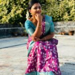 Gomathi Priya Instagram - #meena #siragadikkaaasai #vijaytelevision #viktan #beingmeena #gomathipriya #priyabalakumaran #priyabalakumaran_gp #gp #nothingbutpriya #bepositive #sareelove #traditional #bekind #spreadlove Saree @vallis_vaseha