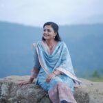 Gomathi Priya Instagram - Revathy😍 #chempaneerpoovu #revathy #asianet #malayalam #serial #television #actress #gomathipriya #priyabalakumaran #priyabalakumaran_gp #gp #nothingbutpriya #behappy #bekind #blessed #spreadlove #kerala #thiruvananthapuram #ponmudi #godsowncountry #newbeginnings #exploremore #tamil #telugu