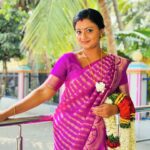 Gomathi Priya Instagram - #meena #siragadikkaaasai #vijaytelevison #vikatan #300episodes #celebration #behappy #bekind #blessed #gratitude #thanksalot #gomathipriya #priyabalakumaran #priyabalakumaran_gp #gp #nothingbutpriya #mumee #support #love #care #happy300