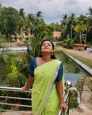 Gomathi Priya Instagram - The Wound is not your fault
But healing is your responsibility  Heal yourself ❤️‍🩹 ➡️❤️ #nature #healyourself #loveyourself #love #selfcare #gomathipriya #priyabalakumaran #priyabalakumaran_gp #gp #nothingbutpriya #oviya #bhanu #valli #meena #radhika #revathy #behappy #bekind #blessed  Pictures @arun_olympion_official