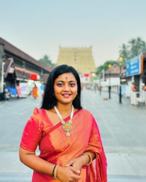 Gomathi Priya Instagram - #birthday #2024 #devotional #vibes #blessed #gomathipriya #priyabalakumaran #priyabalakumaran_gp #gp #nothingbutpriya #oviya #bhanu #valli #meena #radhika #revathy #siragadikkaaasai #chempaneerpoovu #tamil #telugu #malayalam #chennai #hyderabad #thiruvananthapuram #television #actress #behappy #bekind #spreadlove