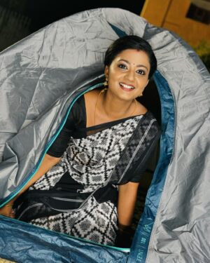 Gomathi Priya Instagram - If you have seen my talkative and funny side then trust me you are damn special to me..!! 😉🫰😍 #gomathipriya #priyabalakumaran #priyabalakumaran_gp #gp #nothingbutpriya #oviya #bhanu #valli #meena #radhika #revathy #tamil #telugu #malayalam #actress #television #lifestyle #passion #acting #workholic #behappy #bekind #blessed #special #friends #besties  Pictures @as_comrade05