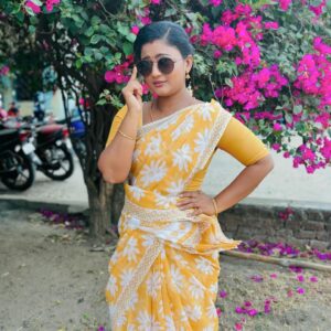 Gomathi Priya Instagram - Meena ❤️💐 #meena #siragadikkaaasai #vijaytelevision #vikatan #saree #traditional #gomathipriya #priyabalakumaran #priyabalakumaran_gp #gp #nothingbutpriya #behappy  #bekind #blessed saree @ksk_sarees  Blouse Desgin @befabulla_boutique