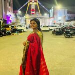 Gomathi Priya Instagram - My first ever Pongal celebration in Chennai My longtime wish to #kapaleeshwarartemple Special love to @shanthinimathivanan We do not remember days, we remember moments. #wellspent #devotional #vibes #moments #memories #blessed #temple #god #pongal #celebration #kapaleeshwarartemple #shivan #amman #shanthini #gomathipriya #priyabalakumaran #priyabalakumaran_gp #gp #nothingbutpriya #mylapore #filtercoffee #kovil #kovilprasadham #traditional #sareelove #red #green #2024 Saree @clothingstorebymithra Bangles @adee_bangles
