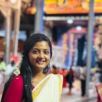 Gomathi Priya Instagram - Early morning #attukalbagavathi amman temple Dharsanam #attukal #kerala #thiruvananthapuram #devotionaltime🙏 #blessed #newbeginnings #newyear #2024 #ﬁrstpost #mundu #saree #keralakutty #malayali #traditional #sareelove #gomathipriya #priyabalakumaran #priyabalakumaran_gp #nothingbutpriya