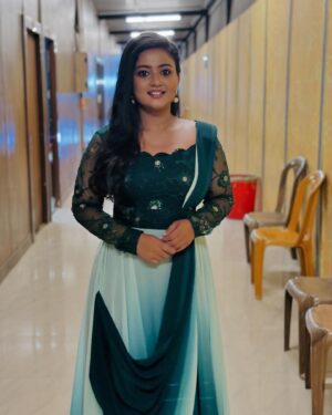 Gomathi Priya Instagram - No one knows how hard youre had to fight to become who you are today.  No one Knows how many times
youve rebuilt trust in yourself after being let down by others.  No one Knows how many times you rekindled your own spark after someone tried to dim it.  No one knows how many times you’re turned pain into power to become who you are today.  No one knows how many times you’ve crafted hope from heartbreak to Keep loving with a full heart.  #beyourself #makeyourself #makeyourselfapriority #makeyourselfhappy #makeypurselfproud #behappy #bekind #blessed  Outfit @f360degree  Hairstyle @bridalbeauty04