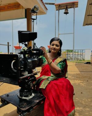 Gomathi Priya Instagram - Surprise them with your kindness 🥰  #gomathipriya #priyabalakumaran #priyabalakumaran_gp #gp #nothingbutpriya #oviya #bhanu #valli #meena #radhika #revathy #hitlergaripellam #velaikkaran #siragadikkaaasai #radhakuneeverapranam #chempaneerpoovu #colortamil #vijaytelevision #zeetelugu #asianet #madurai #chennai #hyderabad #thiruvanthapuram #behappy #bekind #blessed