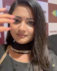Gomathi Priya Instagram - All about yesterday #mathimaran #celebrityshow Best wishes to the Entire team Hard work never fails @mantradirects ❤️ keep Rocking #mantraveerapandian #mantra #director #mathimaran #sathiyamcinemas #bodyshamming #dwarf #complex #selflove #selfmotivation #familydrama #thirller #suspense #de #bebutant