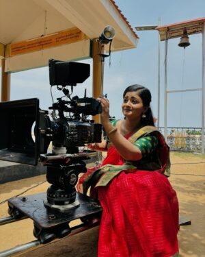 Gomathi Priya Instagram - Surprise them with your kindness 🥰  #gomathipriya #priyabalakumaran #priyabalakumaran_gp #gp #nothingbutpriya #oviya #bhanu #valli #meena #radhika #revathy #hitlergaripellam #velaikkaran #siragadikkaaasai #radhakuneeverapranam #chempaneerpoovu #colortamil #vijaytelevision #zeetelugu #asianet #madurai #chennai #hyderabad #thiruvanthapuram #behappy #bekind #blessed