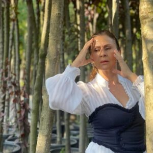 Gonca Cilasun Instagram - 🔍
İnsan bir teşebbüs, kuruluş, şirkettir.
Bu nedenle, insanın sorunu da en nihayetinde bir yönetim sorunudur.
Zamanını, duygularını ve arzularını yönetemeyen hayatını ziyan ediyor.
Foucauld