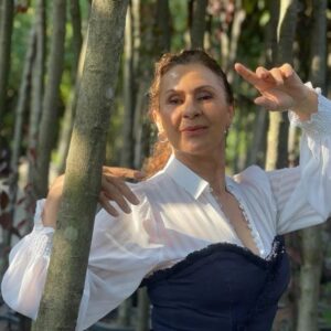 Gonca Cilasun Instagram - 🔍
İnsan bir teşebbüs, kuruluş, şirkettir.
Bu nedenle, insanın sorunu da en nihayetinde bir yönetim sorunudur.
Zamanını, duygularını ve arzularını yönetemeyen hayatını ziyan ediyor.
Foucauld