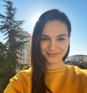 Actress Gonca Sarıyıldız HD Instagram Photos and Wallpapers April 2023