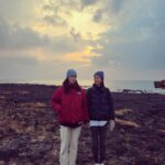 Gong Min-jeung Instagram - 새해 복 많이 받으세요! 한라산의 새하얀 깨끗한 기운 담아 전합니다. 제주 with 새벽