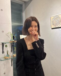 Gong Min-jeung Instagram - 2023 년 상반기 자알 보냈다🍏