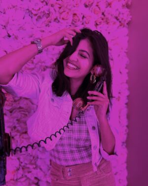 Gouri Agarwal Instagram - 💕
Who on the other side of the telephone gives you immense happiness?