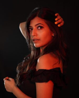 Gouri Agarwal Instagram - 🖤
.
.
.
PC - @mohitpanwarofficial ✨