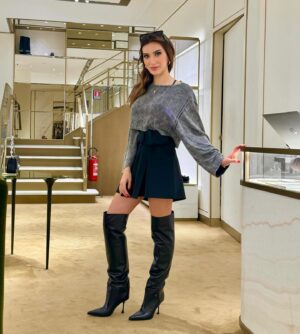 Gözde Gürkan Instagram - Bilmem dedim, bendeki fani ruhu firari 🍝