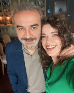 Gözde Kocaoğlu Instagram - İnci Taneleri bu akşam 20.00 de Kanal D’de.
@incitaneleribkm