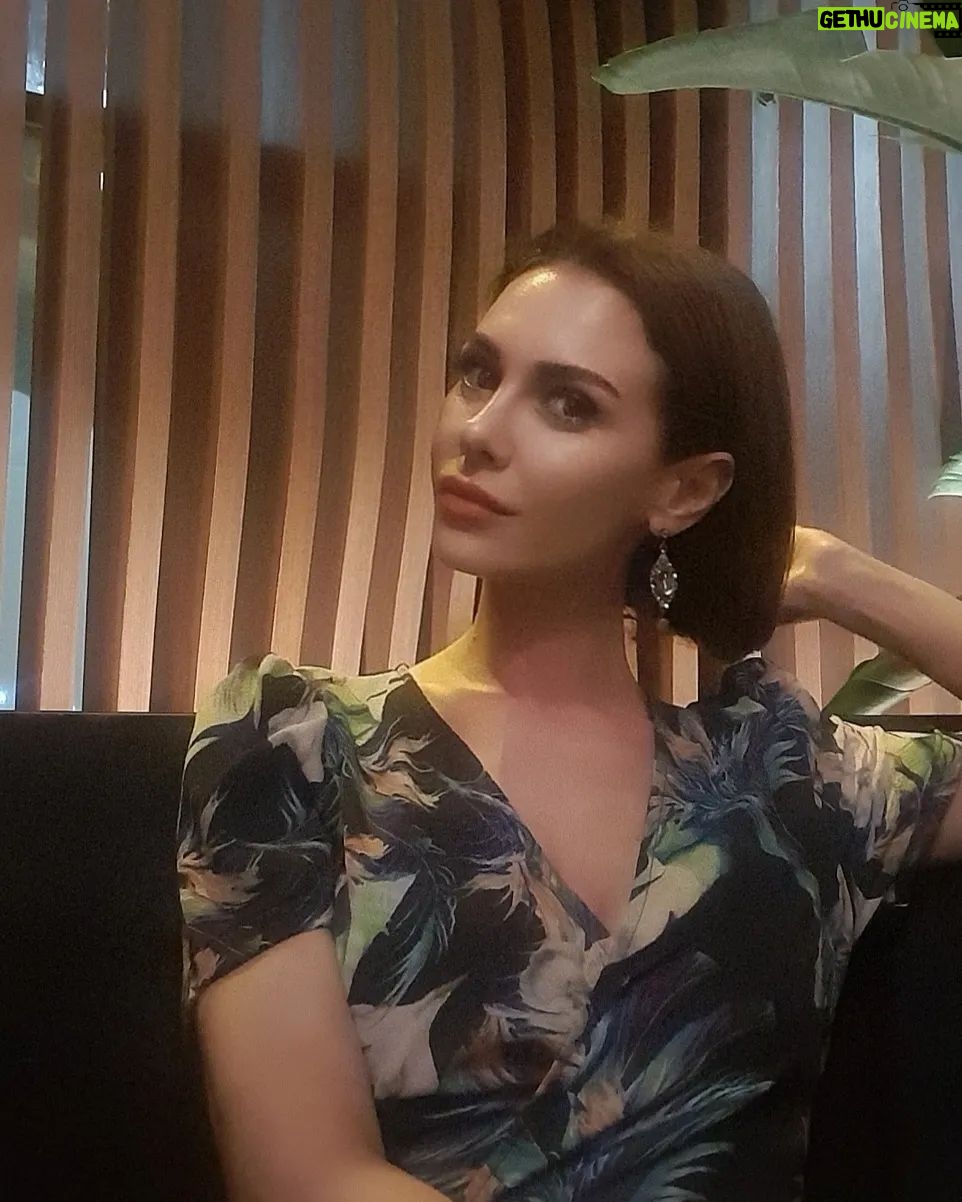 Gözde Mukavelat - 3 Likes -