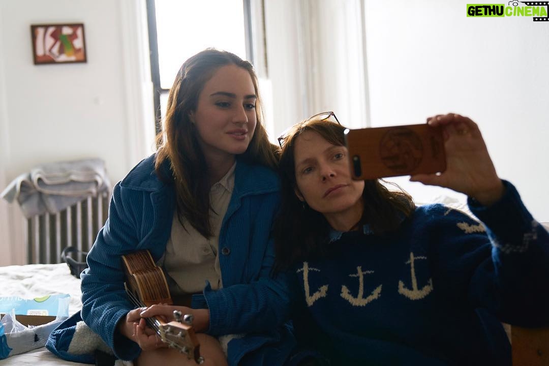 Grace Van Patten Instagram - SO proud of @dollywells for her film GOOD POSTURE that will be premiering @Tribeca Film Festival! Also super thankful to be a part of it, love you Dolly!! 💙