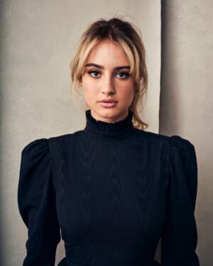 Grace Van Patten Instagram - FlyAwayz