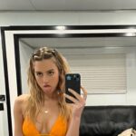 Grace Van Patten Instagram - I'm L8 but cheers to ep 7 ShiT wEnt dOwN @ tHe LaKe… DrUnK LuCy iZ LuvVinG sTiRriNg tHe pOt 🍯🍾🪩🎉🗑