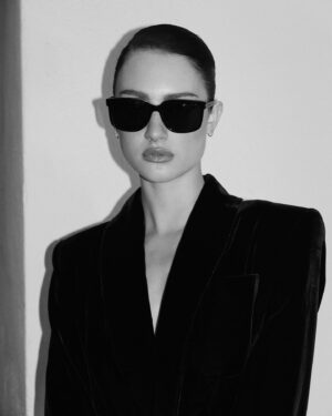 Grace Van Patten Instagram - 🖤@ysl 🖤