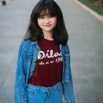 Graciella Abigail Instagram - Foto terakhir pake jaket imoedz sebelum ketinggalan & akhirnya hilang 🥲 . #Dilan1983WoAiNi BESOK tayang gaes!!! . 📸 Om @armanfebryan ✨