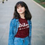Graciella Abigail Instagram - Foto terakhir pake jaket imoedz sebelum ketinggalan & akhirnya hilang 🥲 . #Dilan1983WoAiNi BESOK tayang gaes!!! . 📸 Om @armanfebryan ✨