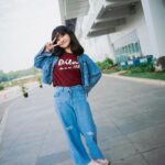 Graciella Abigail Instagram - Foto terakhir pake jaket imoedz sebelum ketinggalan & akhirnya hilang 🥲 . #Dilan1983WoAiNi BESOK tayang gaes!!! . 📸 Om @armanfebryan ✨