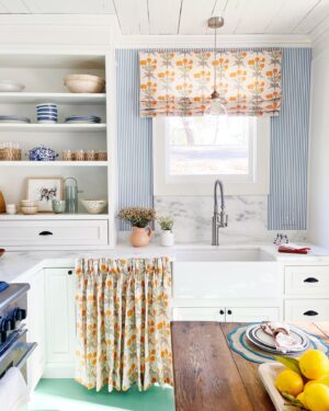 Gray Benko Instagram - It’s taken me a while to share the images from our season finale but it was truly one of my favorite projects.  This home will always have a special place in my heart because it used to belong to my dear friend @laurensouthdown and the new owner @themintgardener is just a peach of a human.  I can only hope that we did them both proud.  Thank you to all of our partners who helped bring this one to fruition, including @meganmcwil who pulled out her secret chandelier painting skills in the 9th hour ✨

If you aren’t caught up yet, all episodes are now steaming on MAX! @magnolianetwork #happytobehome