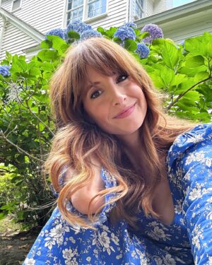 Gray Benko Instagram - I was born 43 years ago today ✨ 42 was simultaneously one of the hardest and one of the best years of my life.  I learned so much about myself and I grew more in one year than I ever thought possible.  I can’t wait to see what 43 has in store ❤️