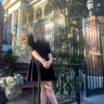 Greer Grammer Instagram - UM HI ITS OFFICIALLY ‘Halfway to Halloween’ and there is NO place I’d rather celebrate than at the haunted mansion 👻🎃 We all know how much I *LOVE* the holidays so when @disneyparks gave me the chance to celebrate in SPRING I couldn’t help but SCREAM! (ps don’t even get me started on how starstruck I was to see the right rope girl!!! 😍) (pss there’s actually nothing spookier than riding this ride with no one else on it 😬) #halfwaytohalloween #hostedbydisney