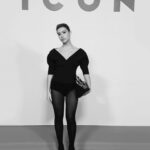 Greta Fernández Instagram - yesterday celebrating with @icon_elpais 🖤 wearing this dream from @ferragamo stylist @marcforne assisted by @gabrielaalvaradosandoval grooming @davidbeauty_ @chanel.beauty