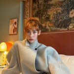 Greta Fernández Instagram - muy atenta siempre @loewe ❣️ thankyou always for having me @jonathan.anderson