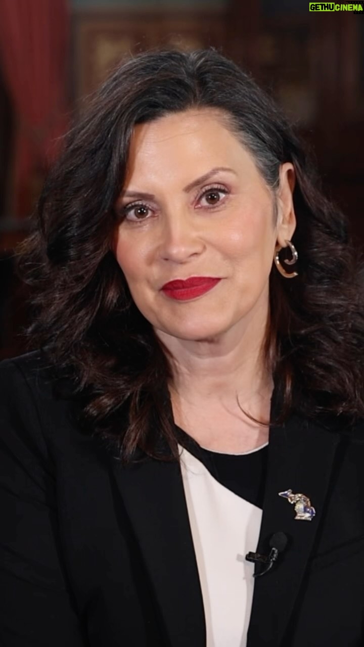 Gretchen Whitmer Instagram - Michiganders who served our nation in uniform are the best of us. Today, we recognize their bravery, honor their sacrifice, and celebrate the rights and freedoms they gave everything to protect. Let’s continue supporting our service members, veterans, and their families.