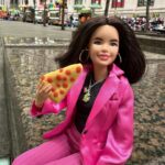 Gretchen Whitmer Instagram - New York style is good, but... Detroit style vs. everybody 🍕