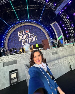 Gretchen Whitmer Instagram - 🤳