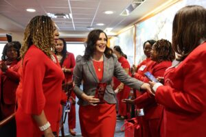 Gretchen Whitmer Instagram - It was wonderful speaking with these powerful advocates from Delta Sigma Theta ❤🔺

I’m grateful to each and every one of you for being here and making your voices heard. Together, we’re building a bright future for Michigan.