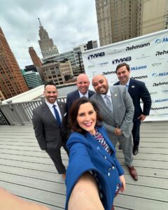 Gretchen Whitmer Instagram - 🤳