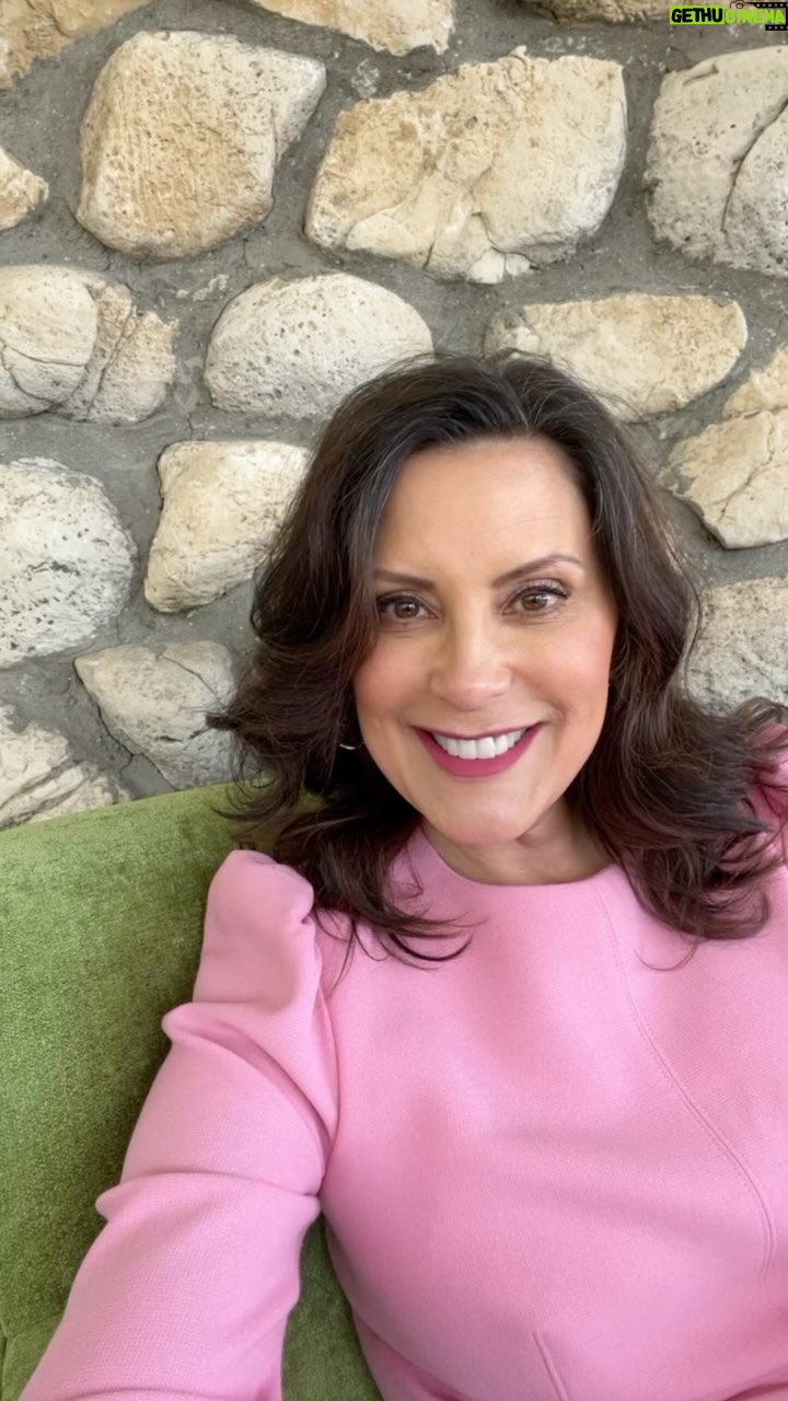 Gretchen Whitmer Instagram - Leaders and innovators have come here to the Mackinac Policy Conference for decades to tackle our toughest challenges. This week, let’s look to the future and build a stronger Michigan together 💪