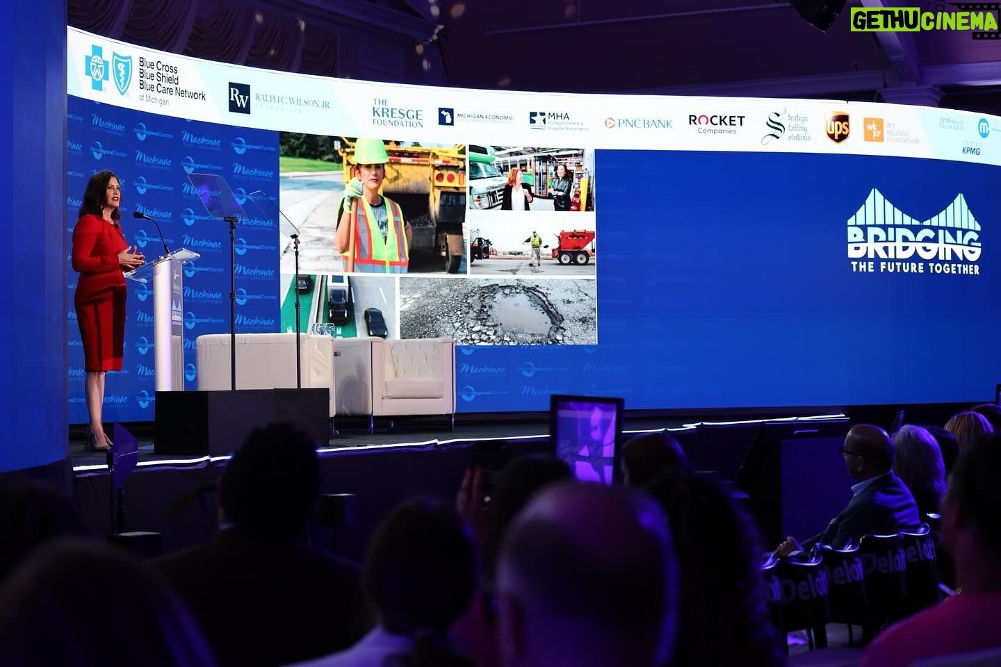 Gretchen Whitmer Instagram - And that’s a wrap! #MPC24 is in the books. Let’s hear it for the @detroitchamber for organizing an amazing event 🙌 Now let’s roll up our sleeves and work toward building Michigan’s future, together.