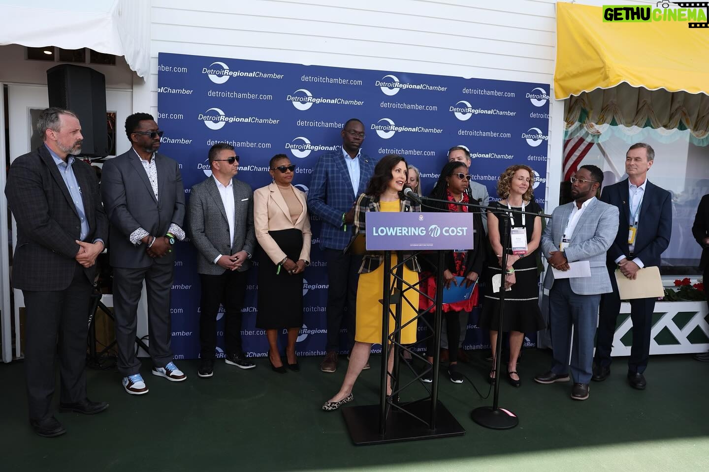 Gretchen Whitmer Instagram - And that’s a wrap! #MPC24 is in the books. Let’s hear it for the @detroitchamber for organizing an amazing event 🙌 Now let’s roll up our sleeves and work toward building Michigan’s future, together.