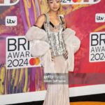 Griff Instagram - Brits !! Queen raye !! Cookie bag !! 2 looks cus I couldn’t choose 1 xxx